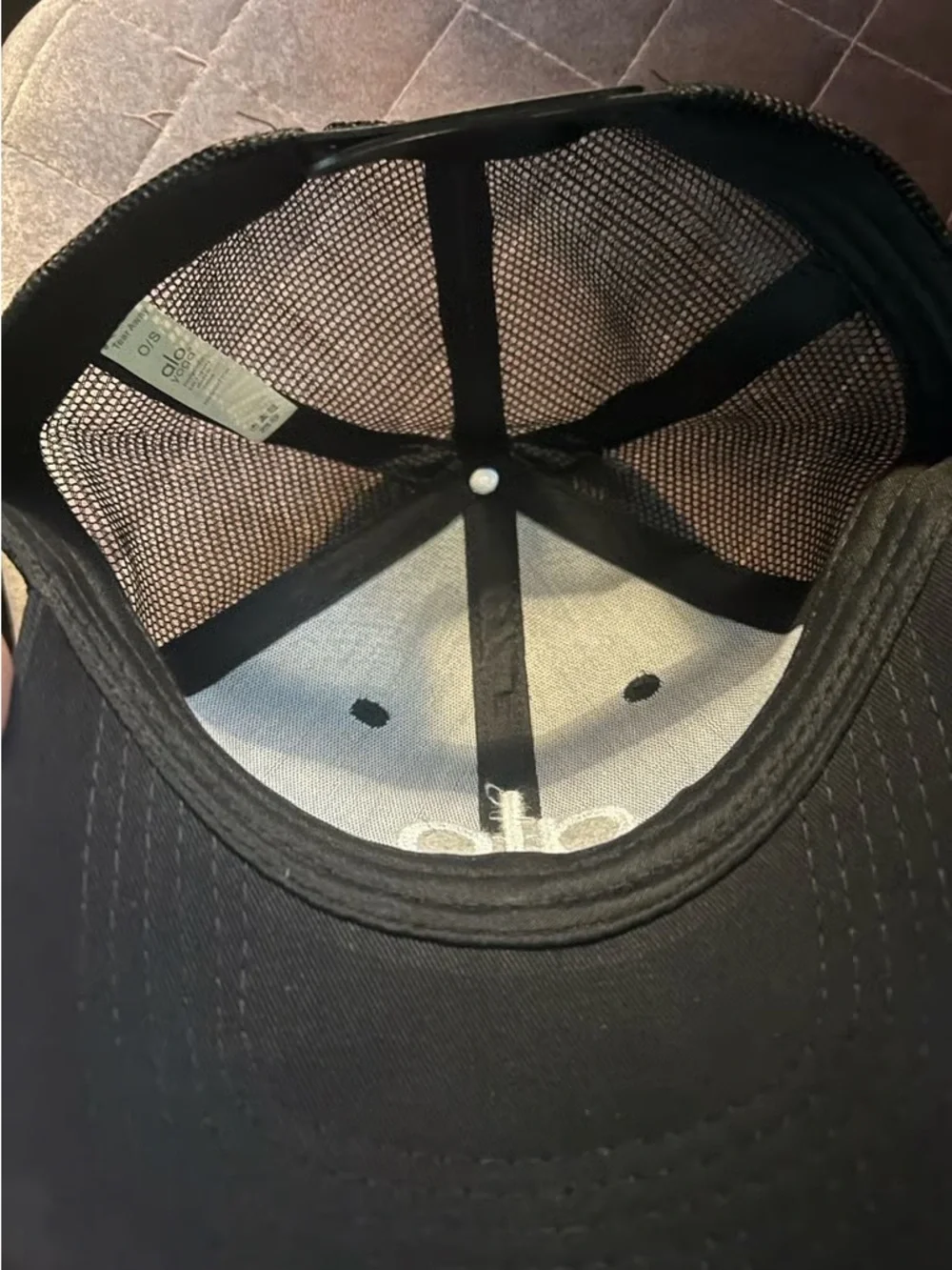Alo Yoga Off Duty trucker Baseball Hat cap Embroidered Blk Auth